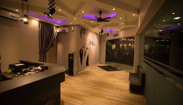 Hollywood Hotel