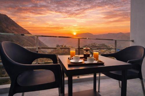 Hollywood Spring Resort, Mussoorie - #Scenic Mountain View #Parking #Restaurant #Balcony #Top Rated #Most Awarded #Spacious Rooms #Guest Preferred