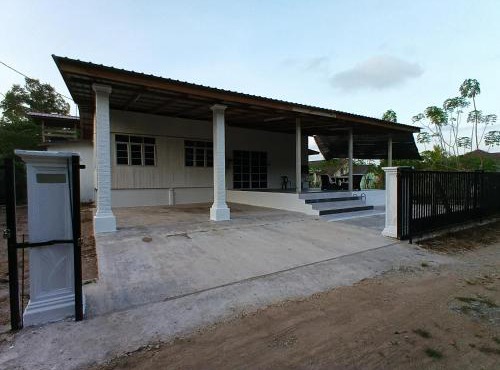Homestay Puteri D'Durian Guling BY ROOM