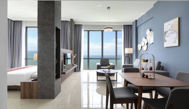 Hompton by the Beach Penang