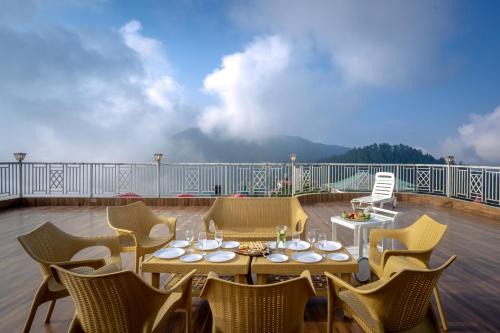 Hostie Mystica Luxe - Private 5BR Sky-Villa with huge terrace & valley view