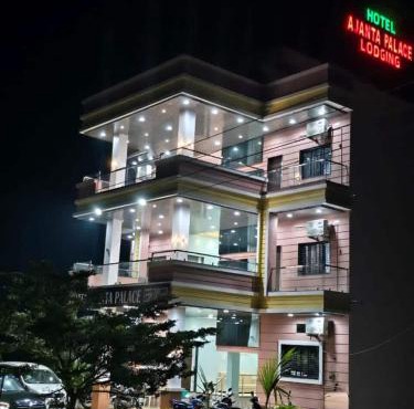Hotel Ajanta Palace