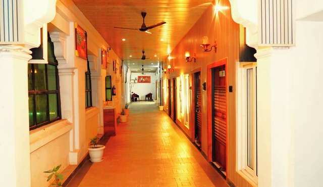 Hotel Ambassador Grand
