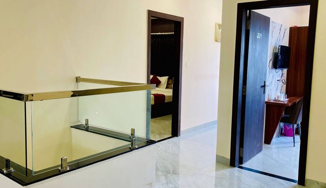 Hotel Anand Palace & Restaurant