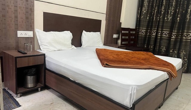 Hotel Blessing Inn