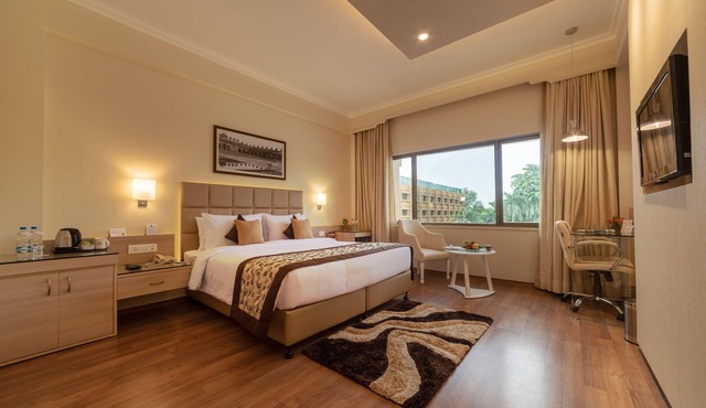 Hotel Clarks Shiraz
