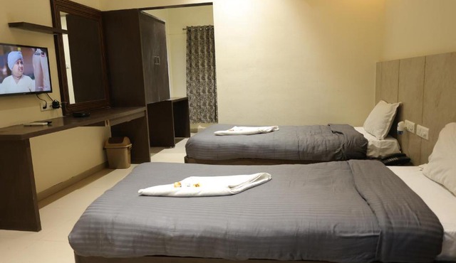HOTEL GALAXY DELUXE