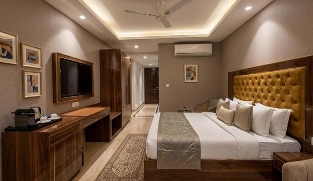 Hotel Grand Loft Near IGI Airport New Delhi