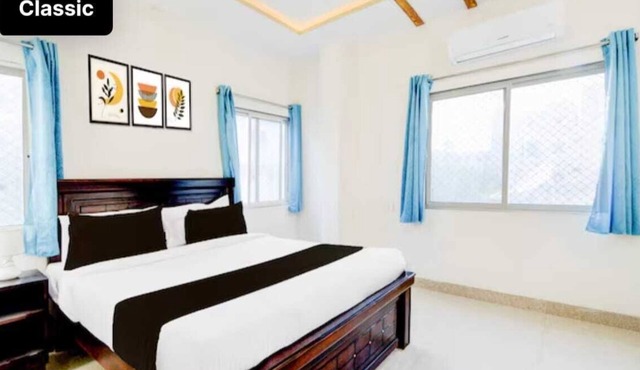 HOTEL GREENLANE SUITES