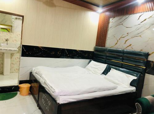 Hotel Him darshan