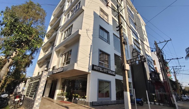 Hotel IVY Grand By GRB