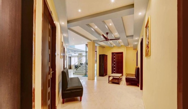 Hotel Jacs Inn