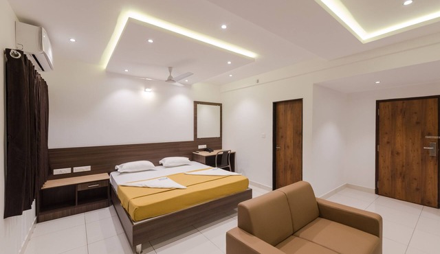 Hotel Karuna Residency