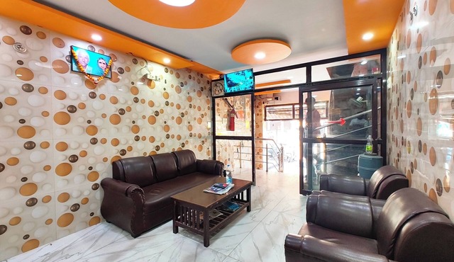 Hotel Kri-Sh-Na Palace Charbagh Lucknow
