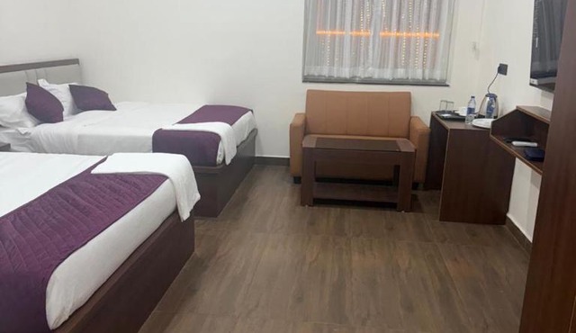 Hotel Lavish Grand
