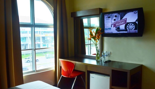 Hotel Lintas Plaza