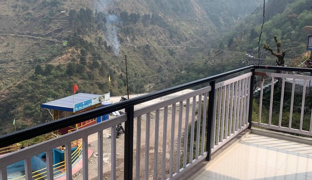 Hotel Maitri