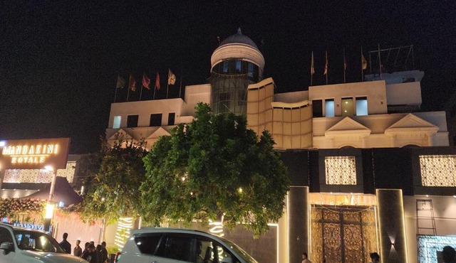 Hotel Mandakini Royale