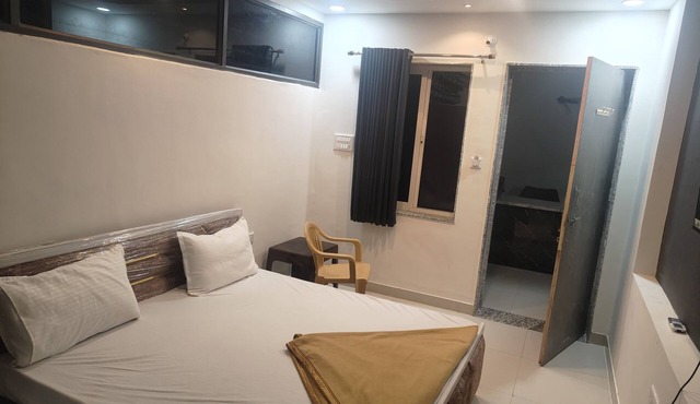 Hotel Maruti Inn
