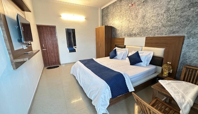 Hotel Mist - Budget AC Rooms Near Chandigarh