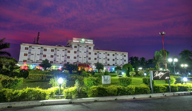 Hotel Naz Garden