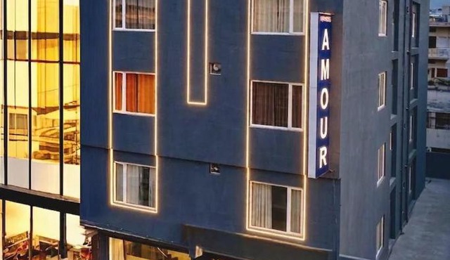 Hotel Nest Near by International Airport