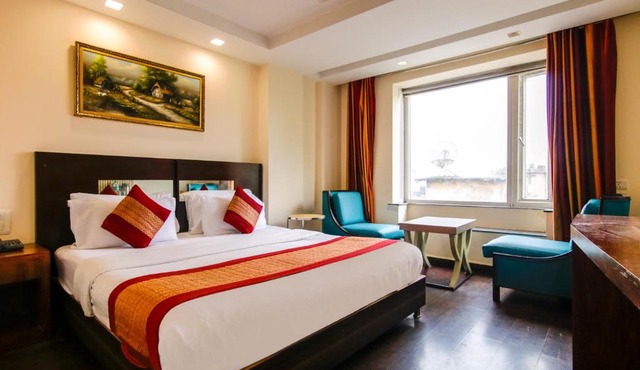 Hotel Neu Villa - Walk In from New Delhi Railway Station