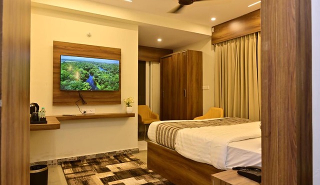 Hotel Noble Nook, 100 Ft Road, Indiranagar
