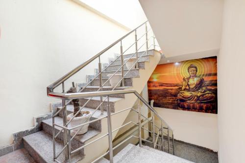 Hotel O Galaxy Nearby Bhopura Chowk