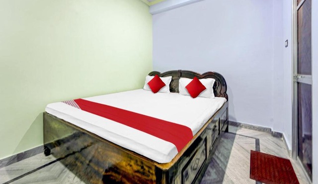 Hotel O Laxmi Marriage Hall Restaurant And Guest House