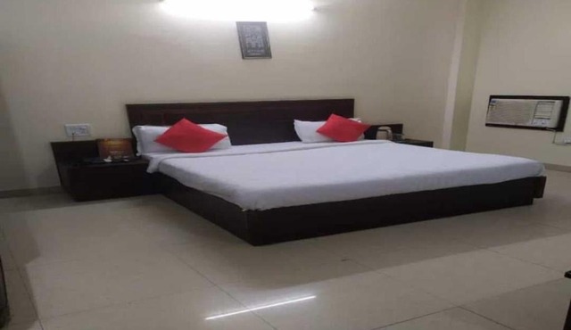 Hotel O Royal Berry