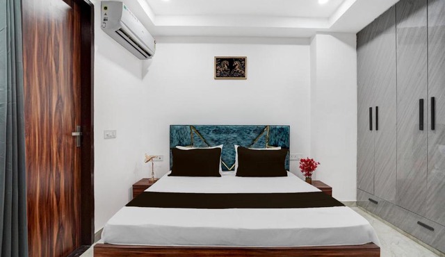 Hotel O RV Residency
