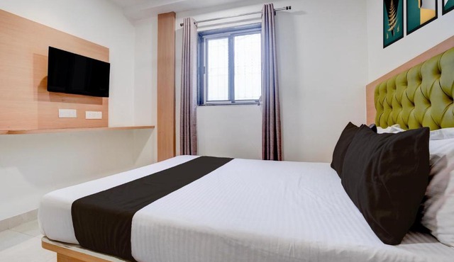 Hotel O Shalom Residency