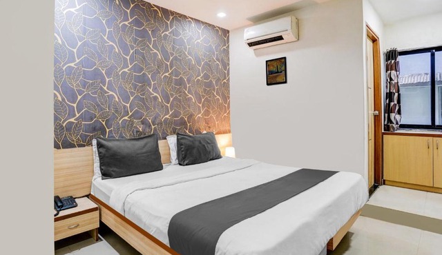 Hotel O Veejay