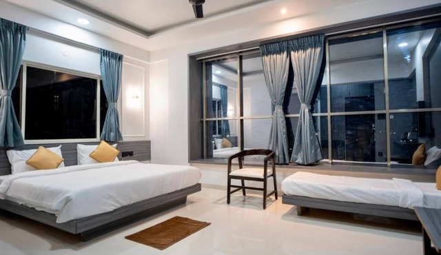 HOTEL OBERON