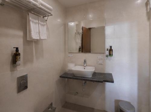 Hotel Om Sai Villa Gomti Nagar, Lucknow