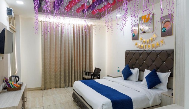 Hotel Ornate Residency And Suites