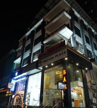 Hotel Prateek Plaza & Restaurant