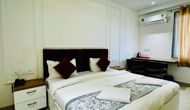Hotel Prince Inn By DSY Hospitality