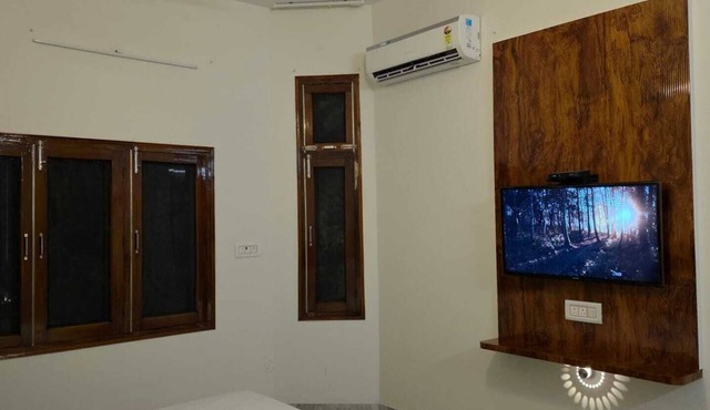 Hotel Punjabi Haandi