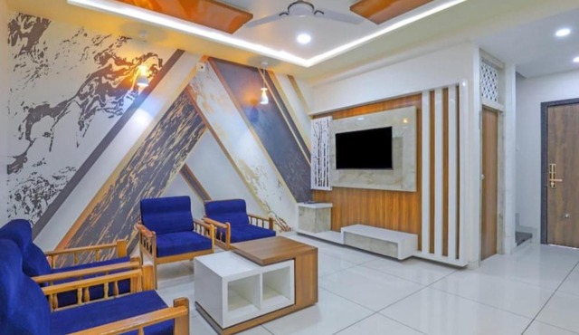 Hotel Reva Vihar, Garudeshwar