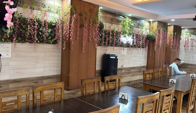 Hotel Shaurya