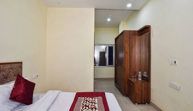 HOTEL SK PLAZA
