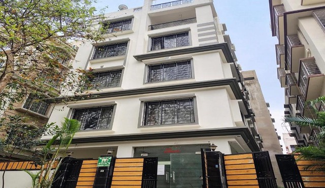 Hotel Star Spandan Inn, Near Axis Mall