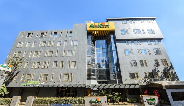 Hotel Suncity Residency