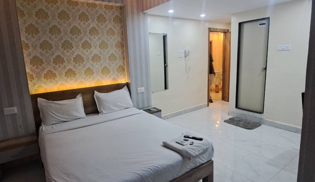 Hotel Tan Square Inn Lodge