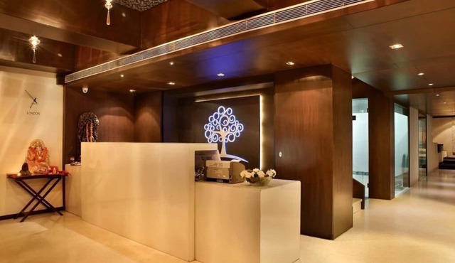 Hotel The Golden Oak Central by Citrus Prime