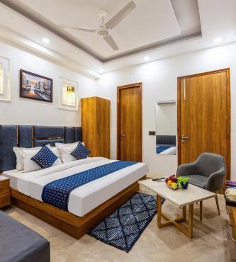 Hotel The King Palace Free Pick up From Nizamuddin Railway Station