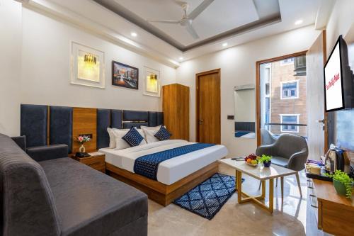 Hotel The King Palace Free Pick up From Nizamuddin Railway Station