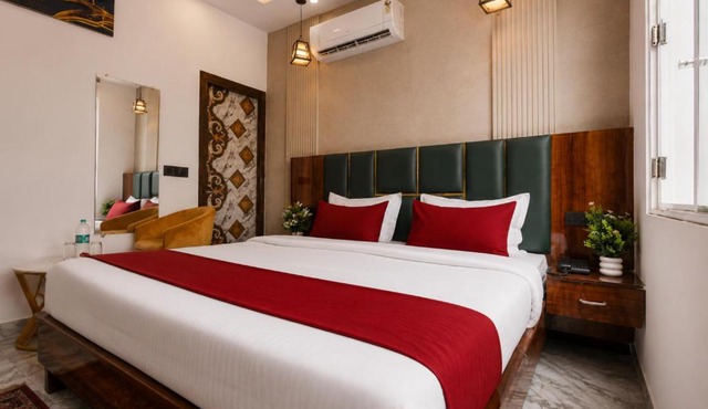 Hotel The RG Grand Inn Near Chandigarh Railway Station